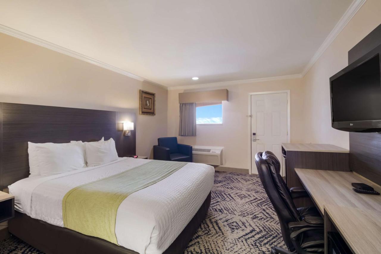 Surestay Hotel By Best Western Rockdale Exterior foto